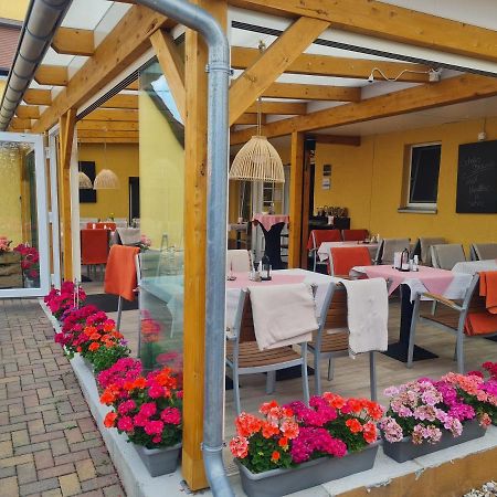 Gasthaus Zur Hecke Schoenefeld Ngoại thất bức ảnh